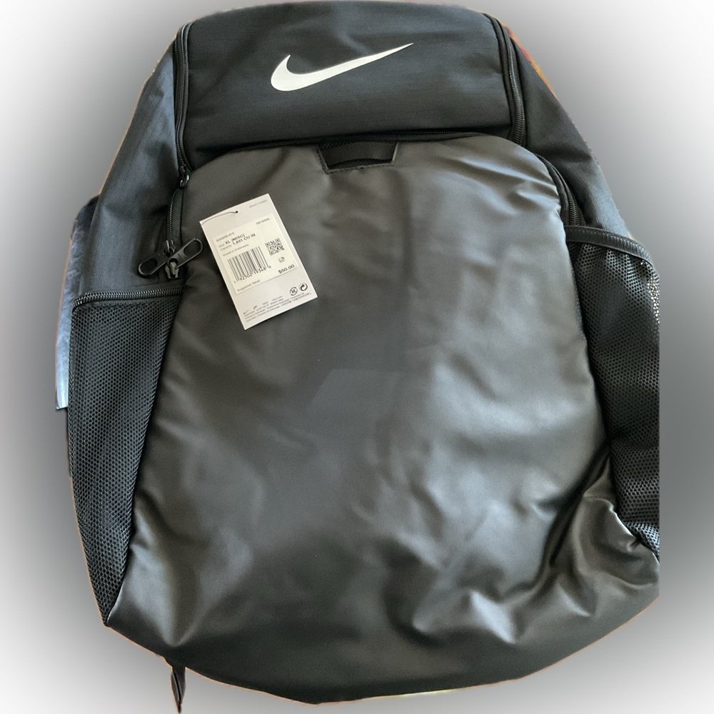 Nike
Men's Brasilia 9.5 Training Backpack
(Extra Large, 30L) - Picture 12 of 16